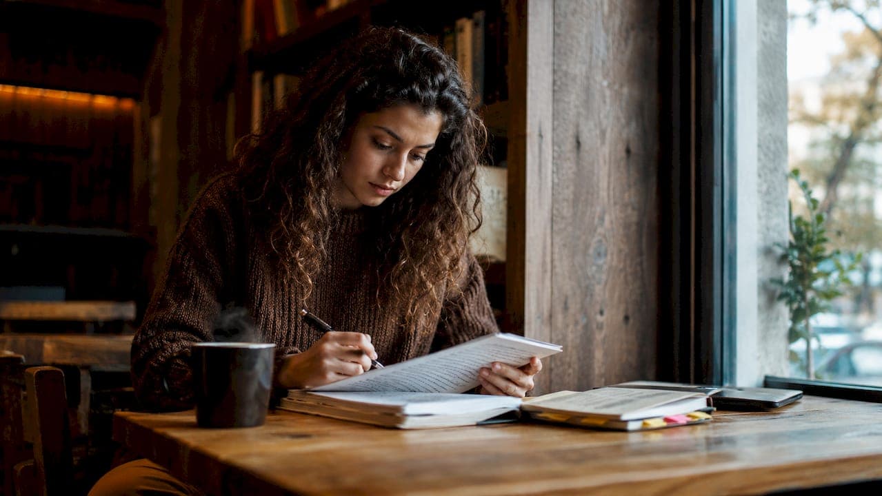 Por que usar referências bibliográficas em 2026