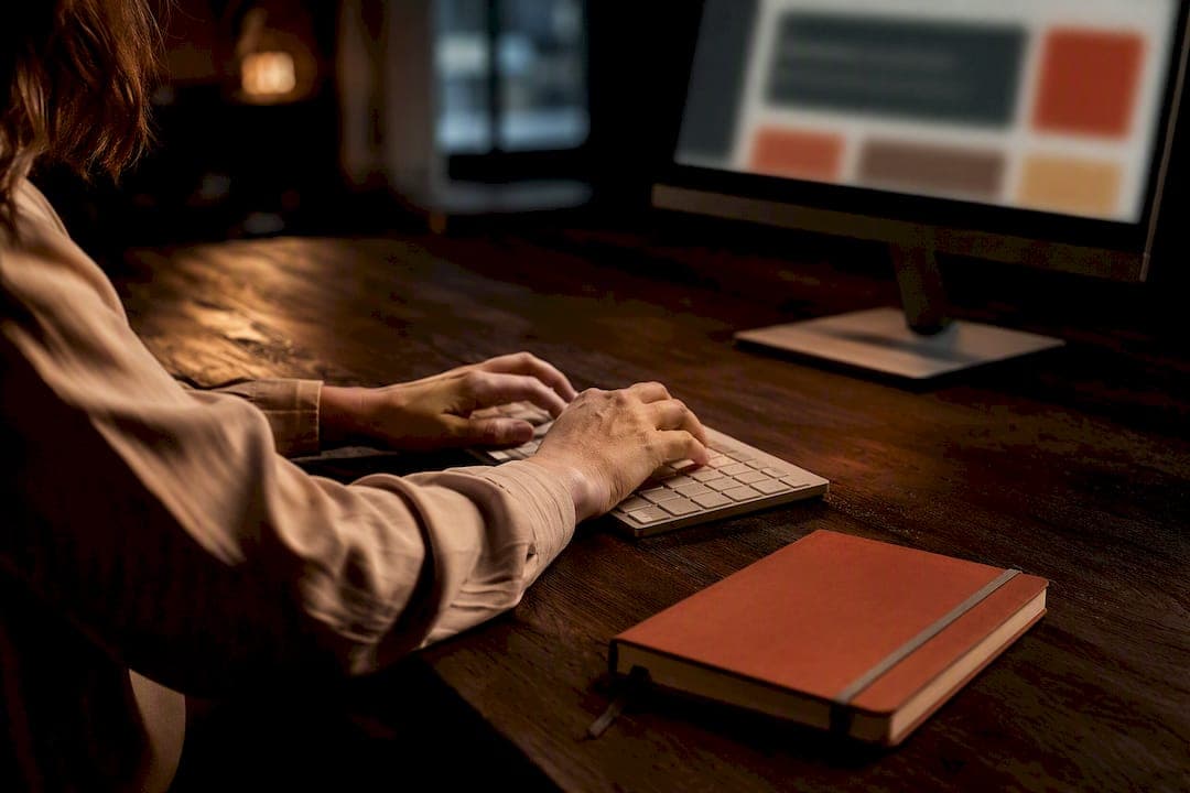 SCORM vs xAPI: qué estándar de e‑learning elegir en 2026