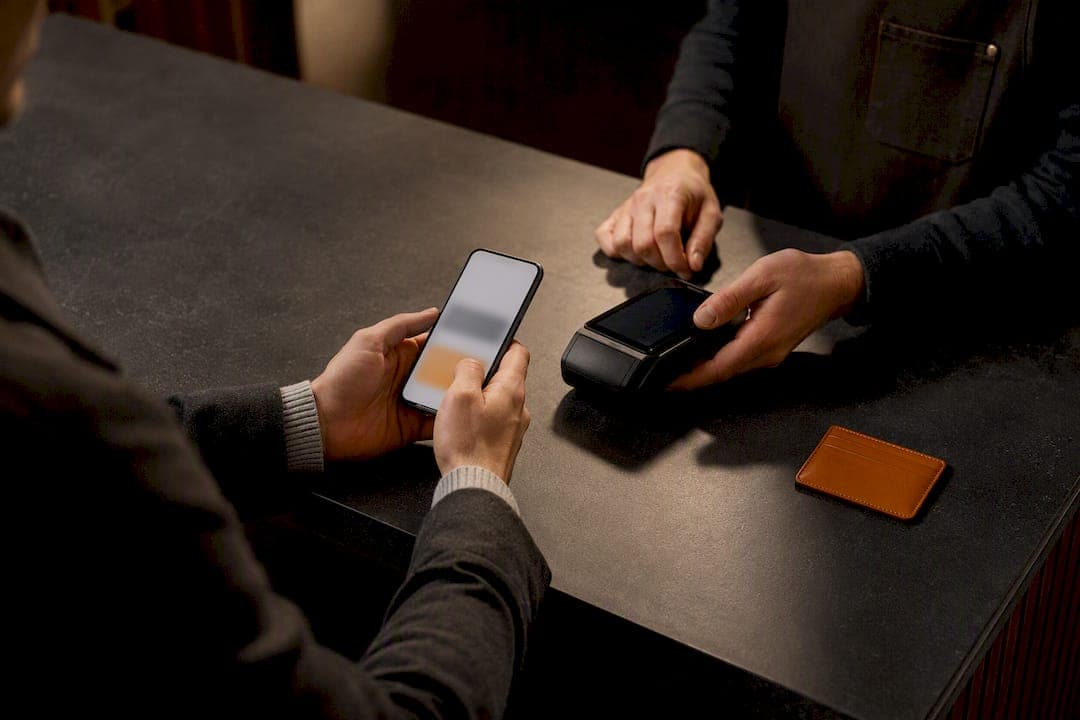 Finish Mobile Phone Purchases in Estonia: 4-Step Checkout Checklist